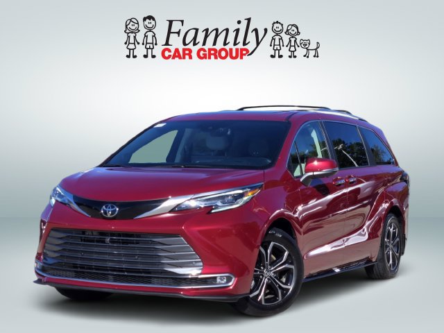 Used 2026 Toyota Sienna Platinum AWD/4WD image 1