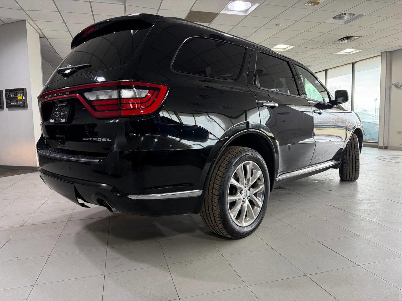 Used 2019 Dodge Durango Citadel w/ Technology Group AWD/4WD image 11