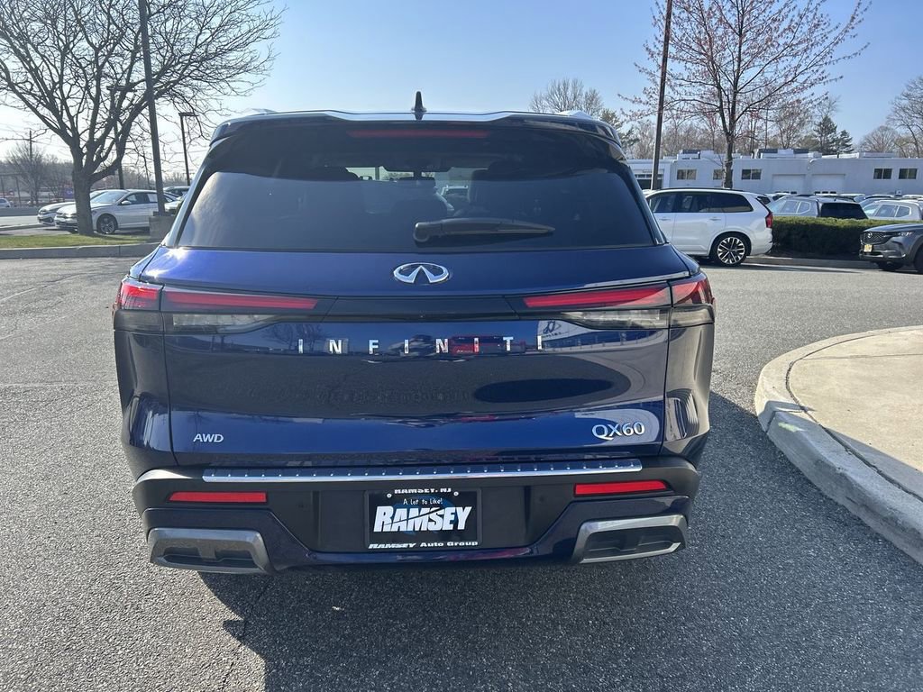Certified 2022 INFINITI QX60 Luxe w/ Cargo Package image 7