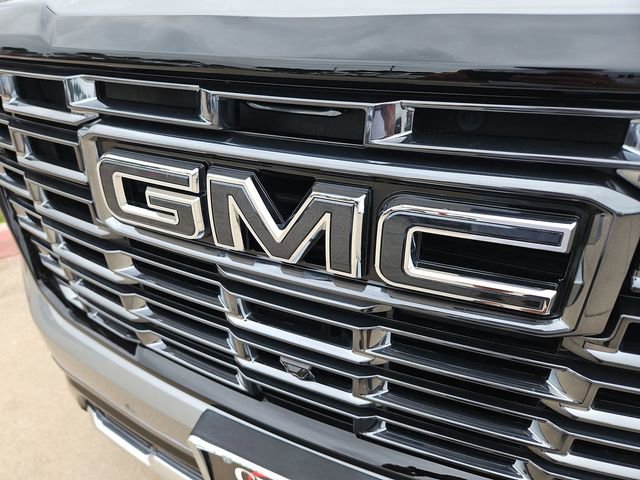 Used 2025 GMC Yukon Denali Ultimate image 31