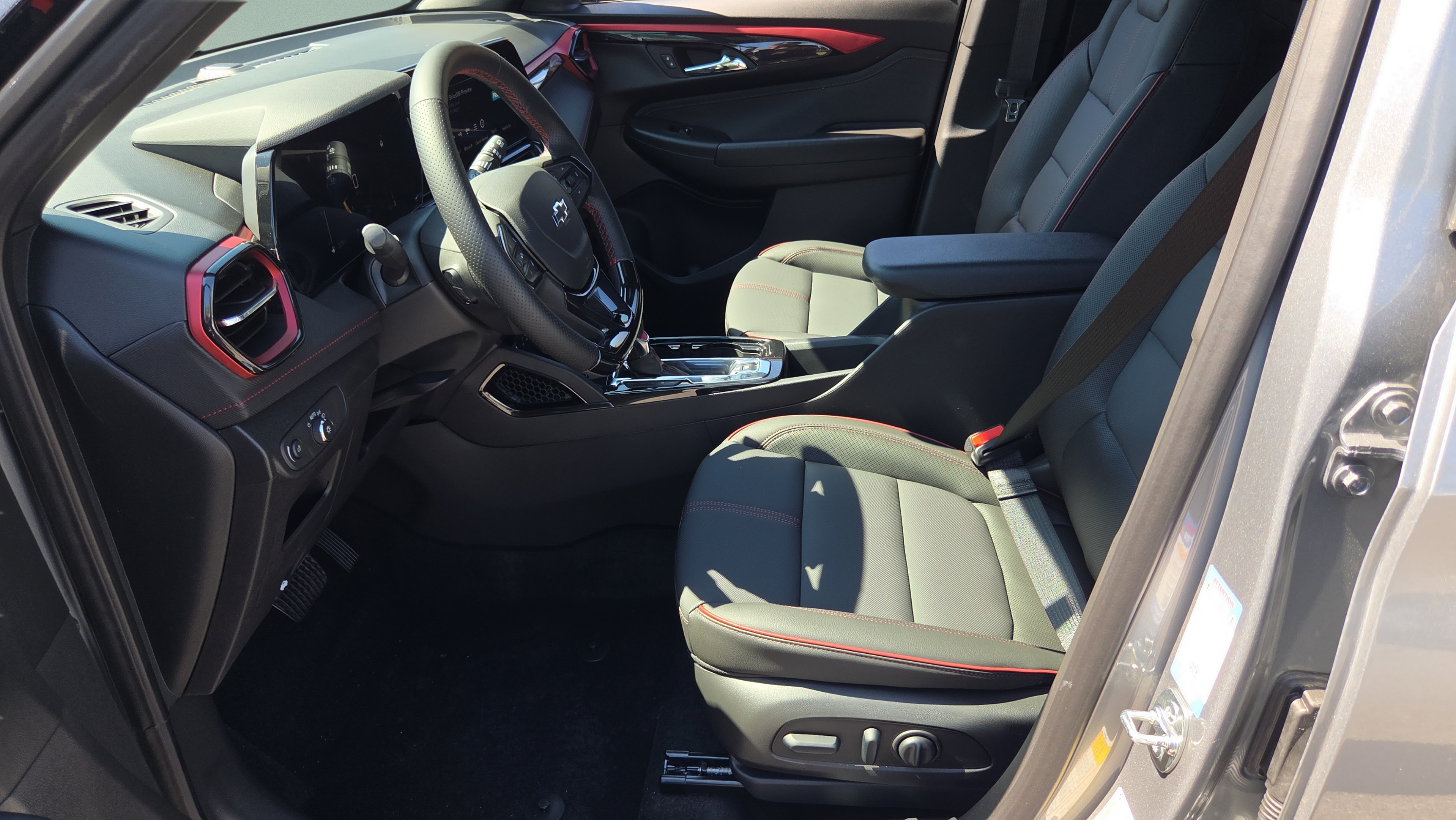 New 2026 Chevrolet TrailBlazer RS w/ Convenience Package FWD image 29