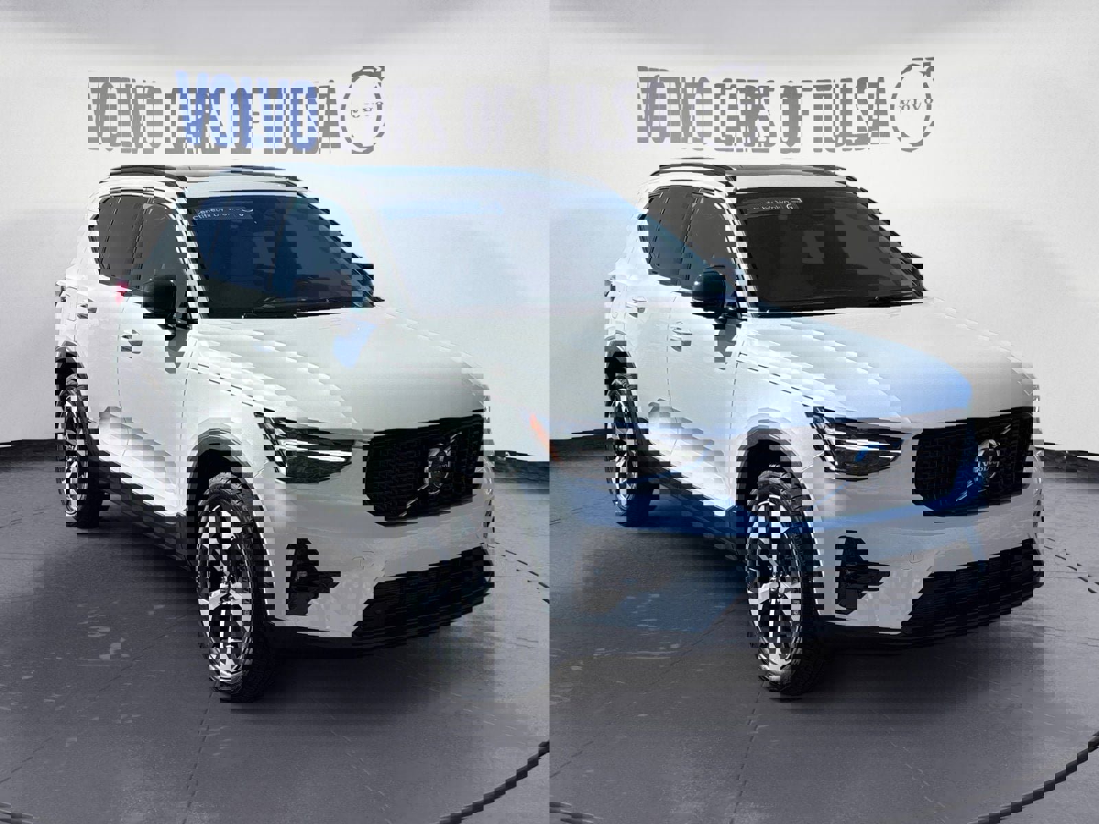 New 2026 Volvo XC40 B5 Plus w/ Protection Package Premier image 7