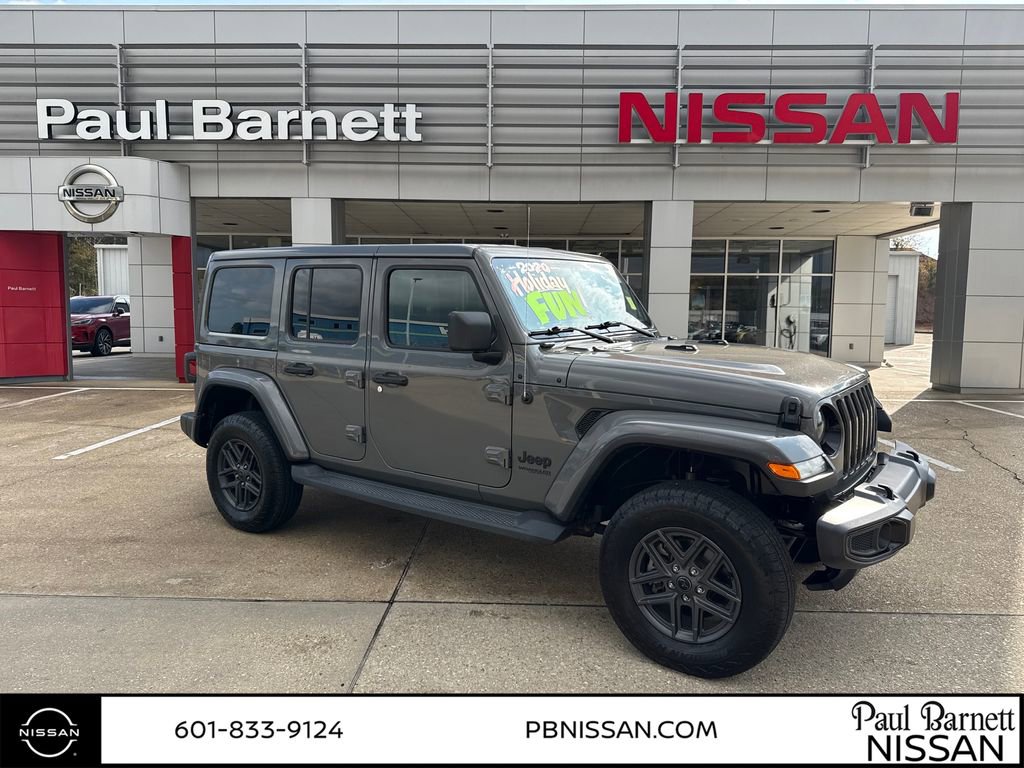 Used 2020 Jeep Wrangler Unlimited Sahara image 9
