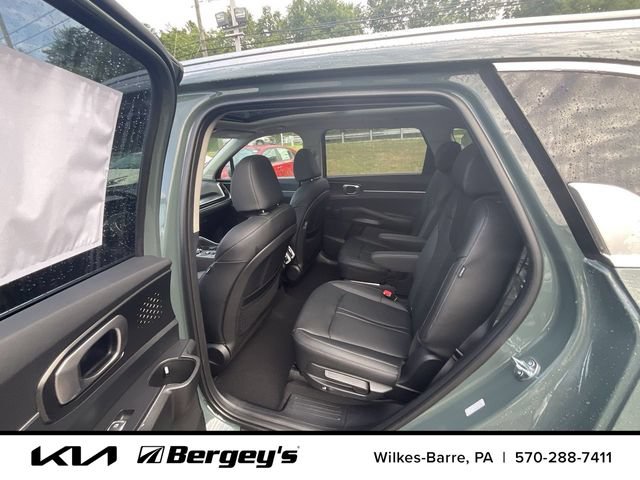 Certified 2025 Kia Sorento EX AWD/4WD image 17
