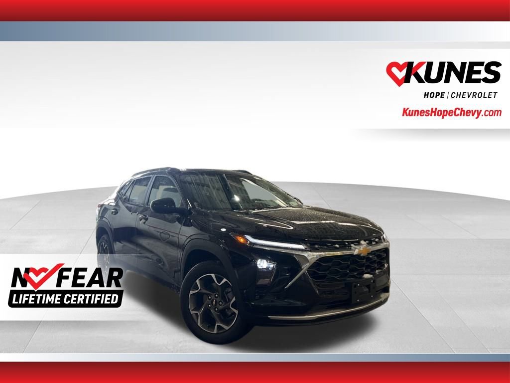 New 2026 Chevrolet Trax LT w/ Sunroof Package