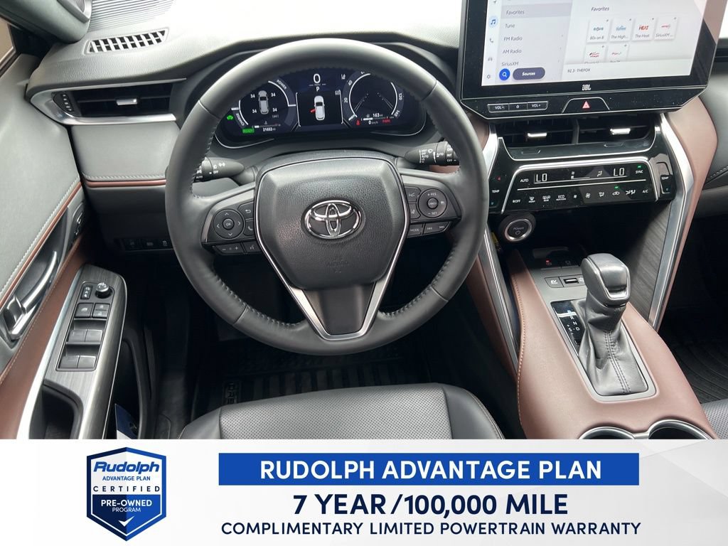 Used 2024 Toyota Venza AWD/4WD image 15