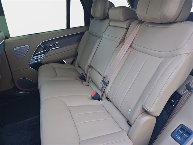 New 2026 Land Rover Range Rover Long Wheelbase Autobiography image 10