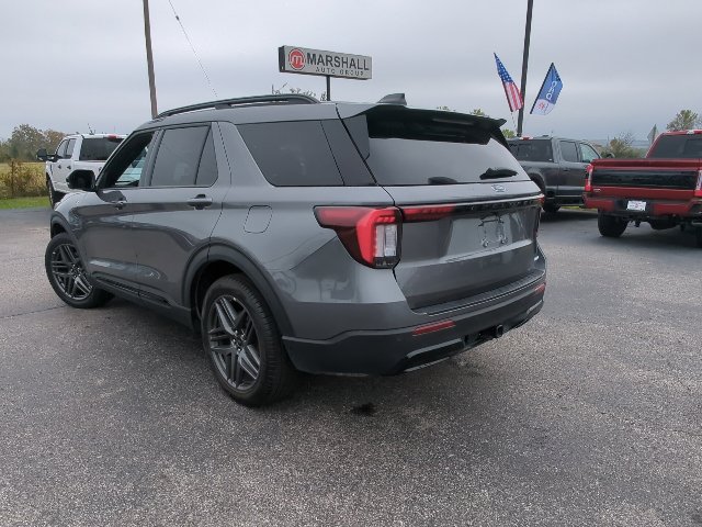Used 2026 Ford Explorer ST-Line w/ ST-Line Street Pack AWD/4WD image 30