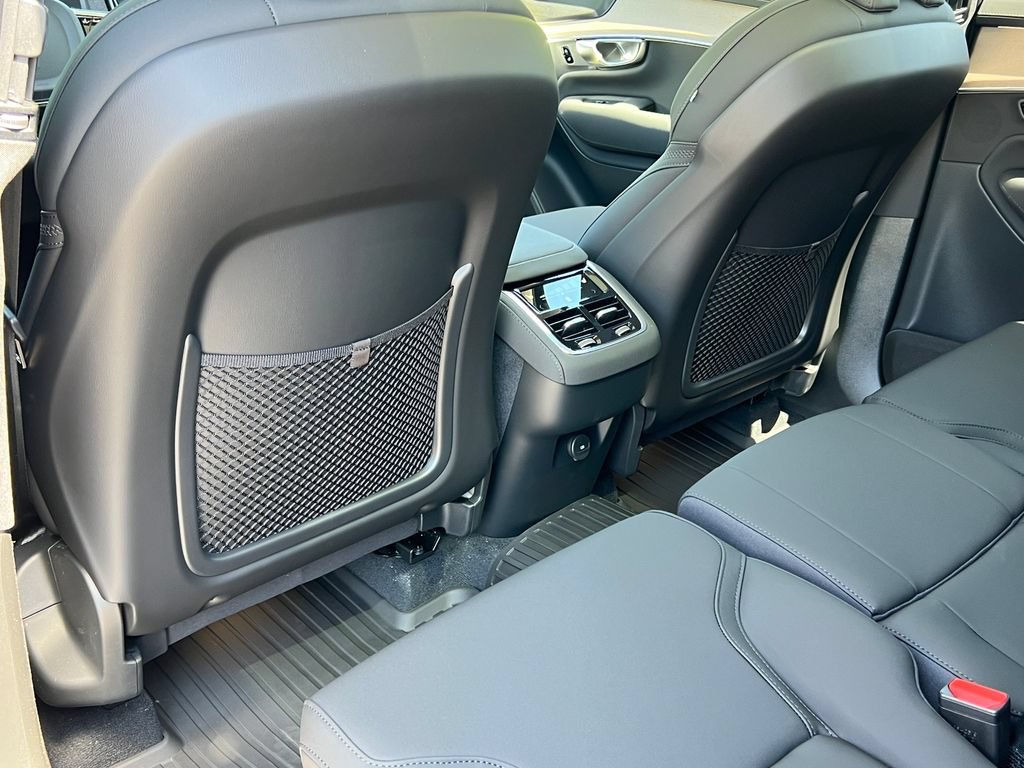 New 2026 Volvo XC90 B6 Plus w/ Protection Package Premier AWD/4WD image 38