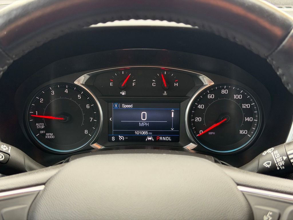Used 2020 Chevrolet Equinox LT w/ Driver Convenience Package AWD/4WD image 9