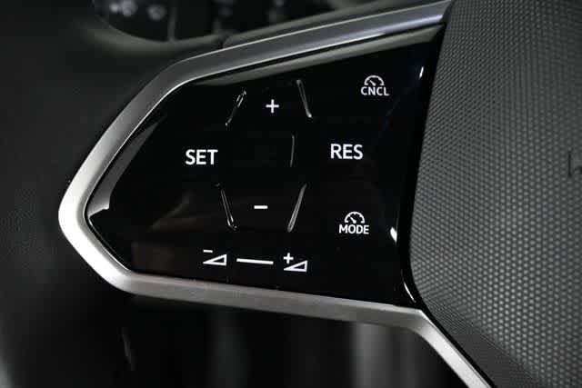 New 2025 Volkswagen ID. Buzz Pro S RWD image 25