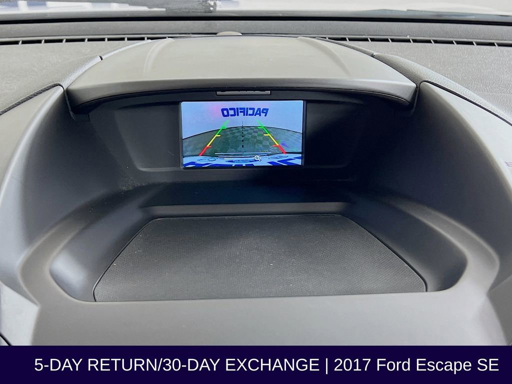 Used 2017 Ford Escape SE image 18