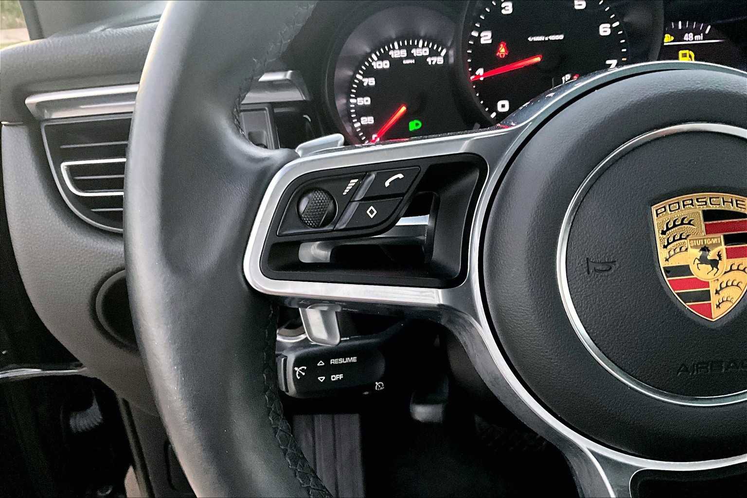 Used 2021 Porsche Macan image 48