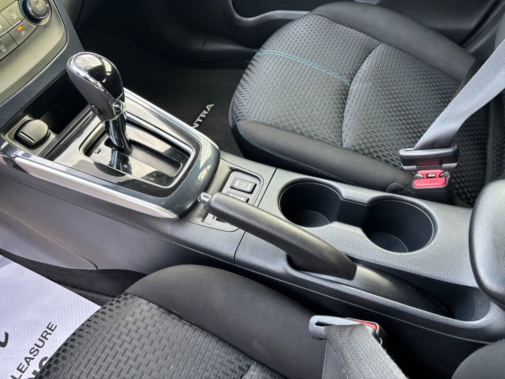 Used 2017 Nissan Sentra SR w/ Driver's Assist Package image 15