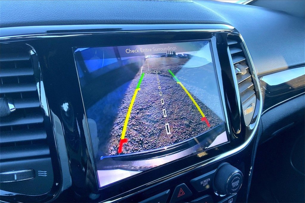 Used 2019 Jeep Grand Cherokee Overland image 15