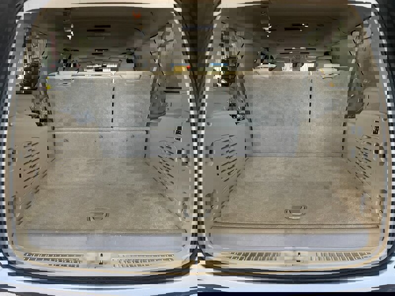 Used 2015 GMC Yukon XL Denali w/ Touring Package AWD/4WD image 28