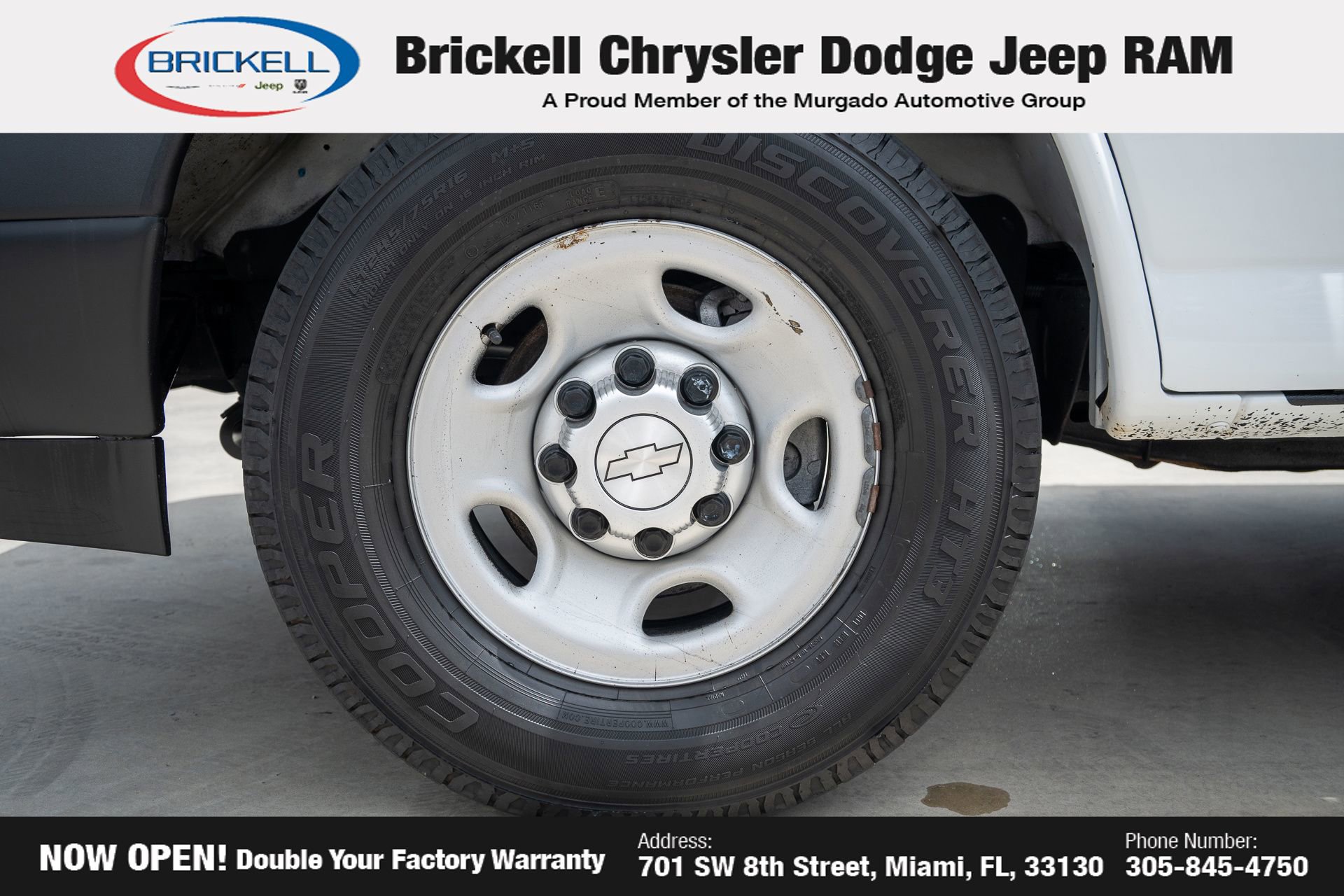 Used 2017 Chevrolet Express 2500 image 26