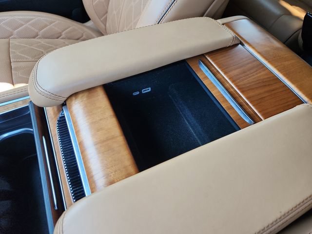 Used 2025 Jeep Grand Wagoneer L Series III w/ Rear Seat Video Group 1 AWD/4WD image 51
