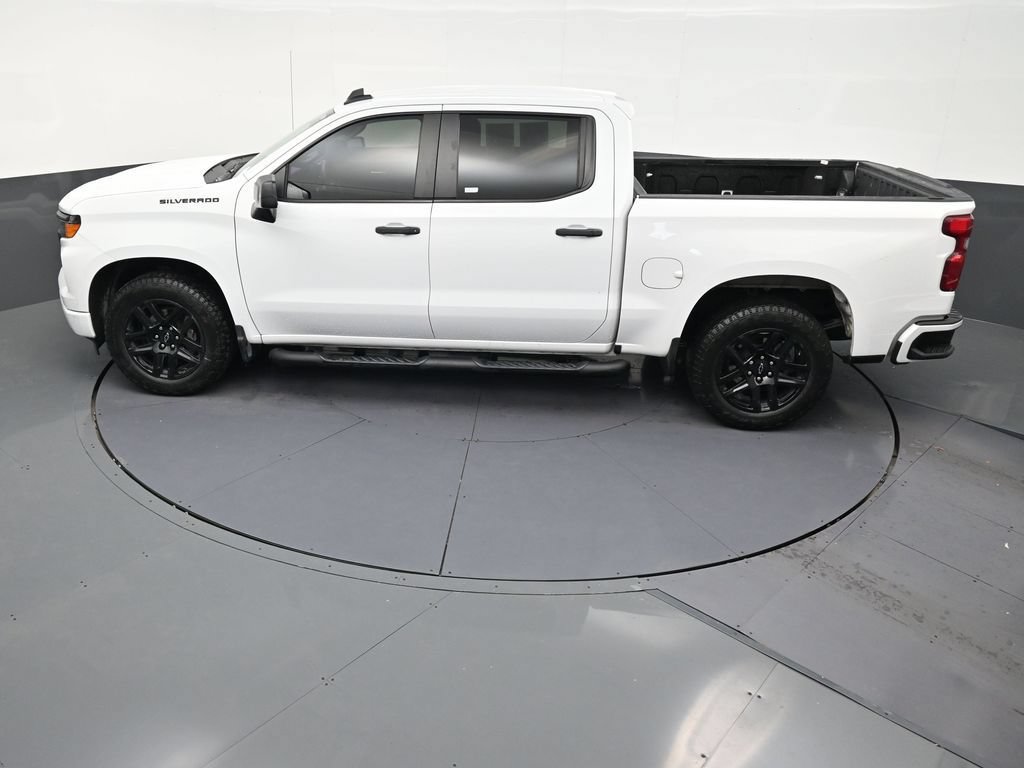 Used 2024 Chevrolet Silverado 1500 Custom w/ Turbomax Blackout Package RWD image 12