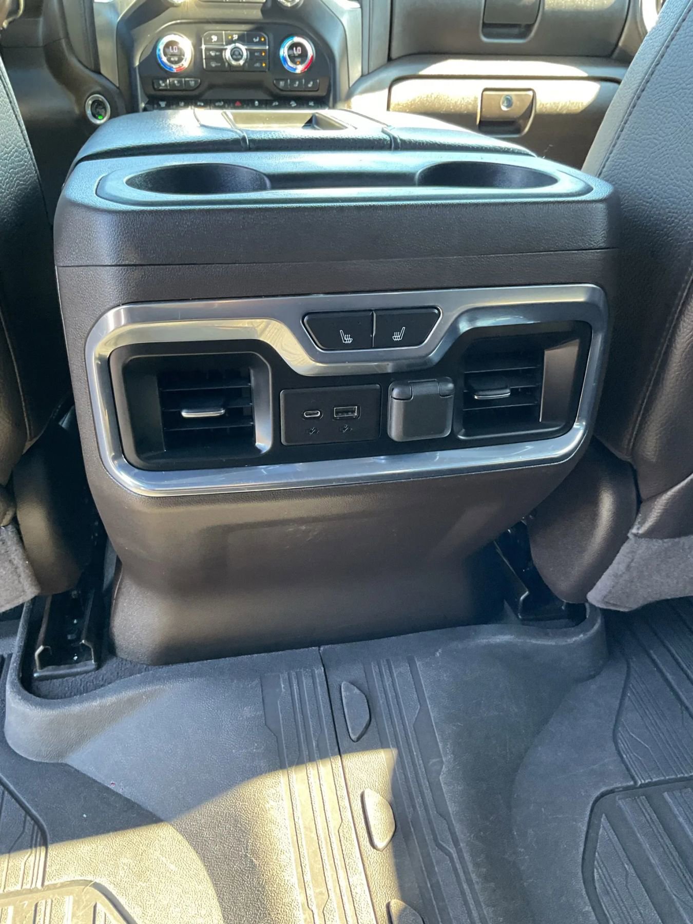 Used 2022 GMC Sierra 3500 Denali w/ Denali Ultimate Package image 45