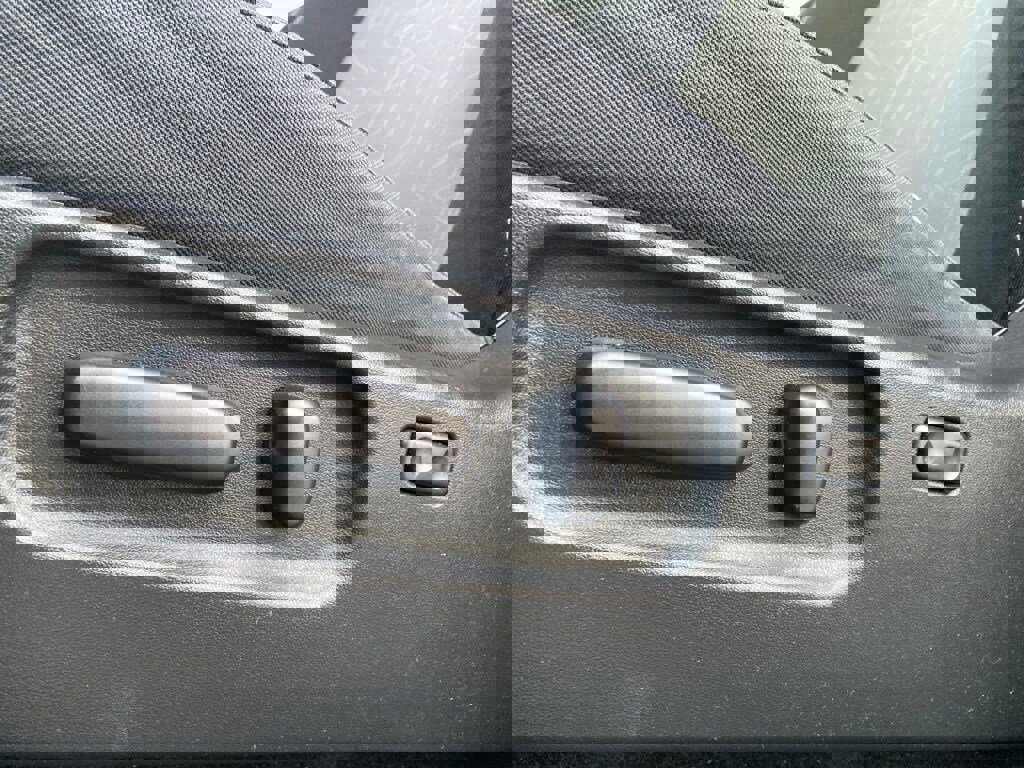 Used 2022 Toyota Tacoma TRD Sport w/ Technology Package image 12