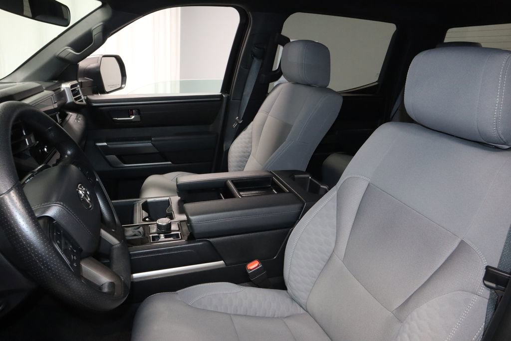 Used 2025 Toyota Tundra SR5 AWD/4WD image 26
