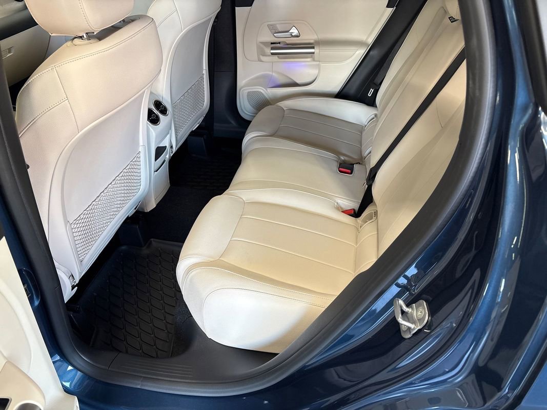 Used 2023 Mercedes-Benz GLA 250 4MATIC image 40