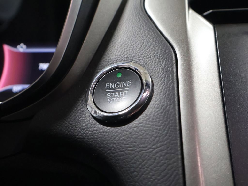 Used 2017 Ford Fusion SE w/ Fusion SE Technology Package image 8