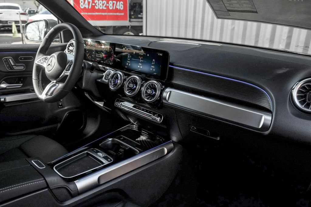 New 2026 Mercedes-Benz GLB 250 4MATIC image 22
