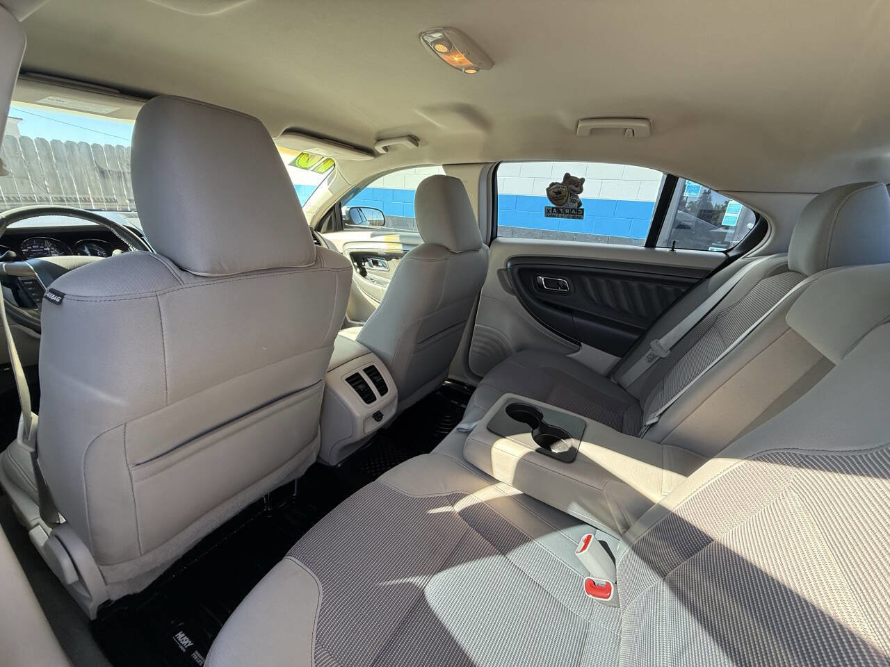 Used 2010 Ford Taurus SEL image 11