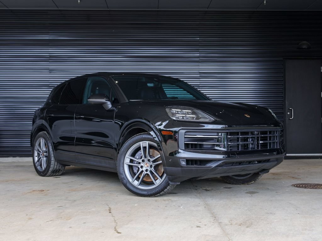 Certified 2025 Porsche Cayenne AWD/4WD image 9