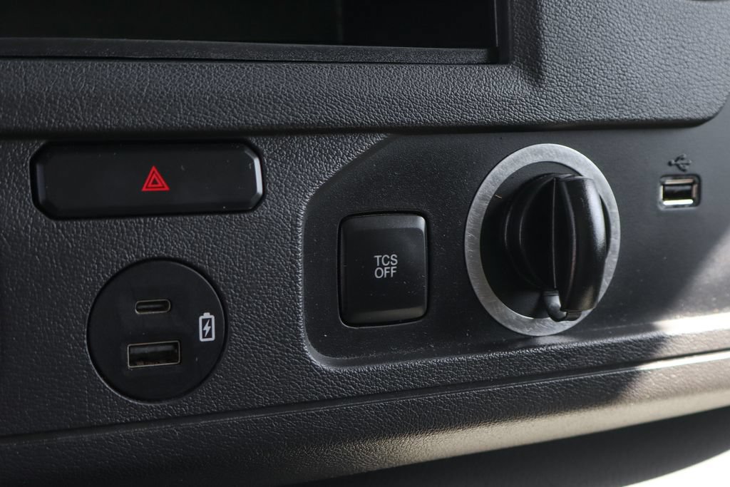 Used 2024 Ford E-350 and Econoline 350 Super Duty w/ Power Windows & Locks Group RWD image 33