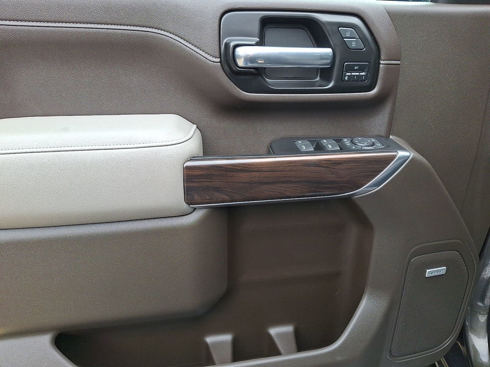 Used 2022 GMC Sierra 2500 SLT w/ SLT Premium Package image 13