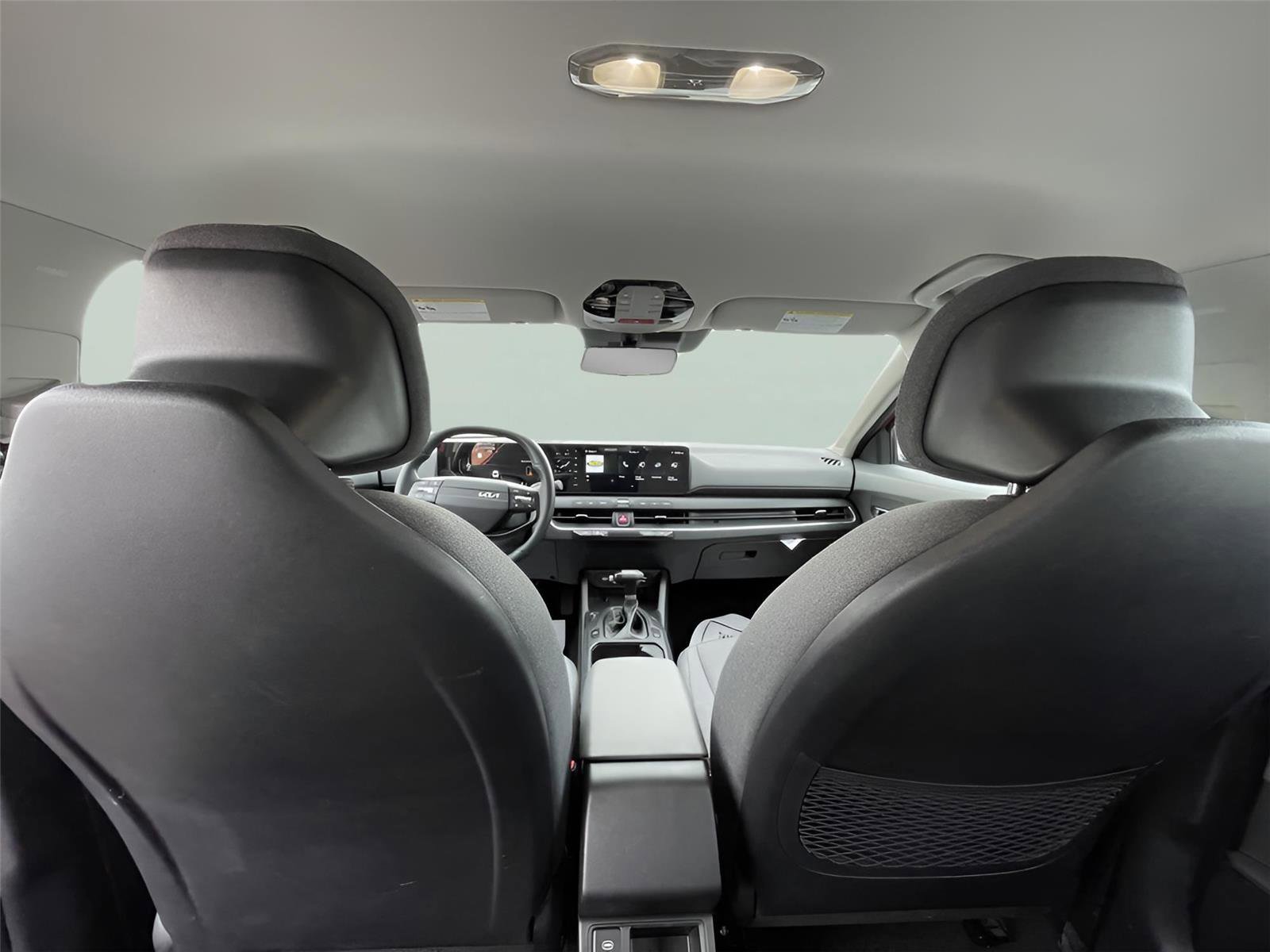 Used 2025 Kia K4 EX image 17