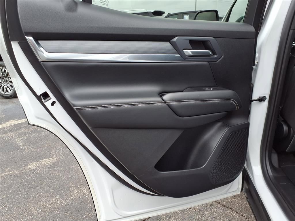 Certified 2025 GMC Terrain Elevation image 22