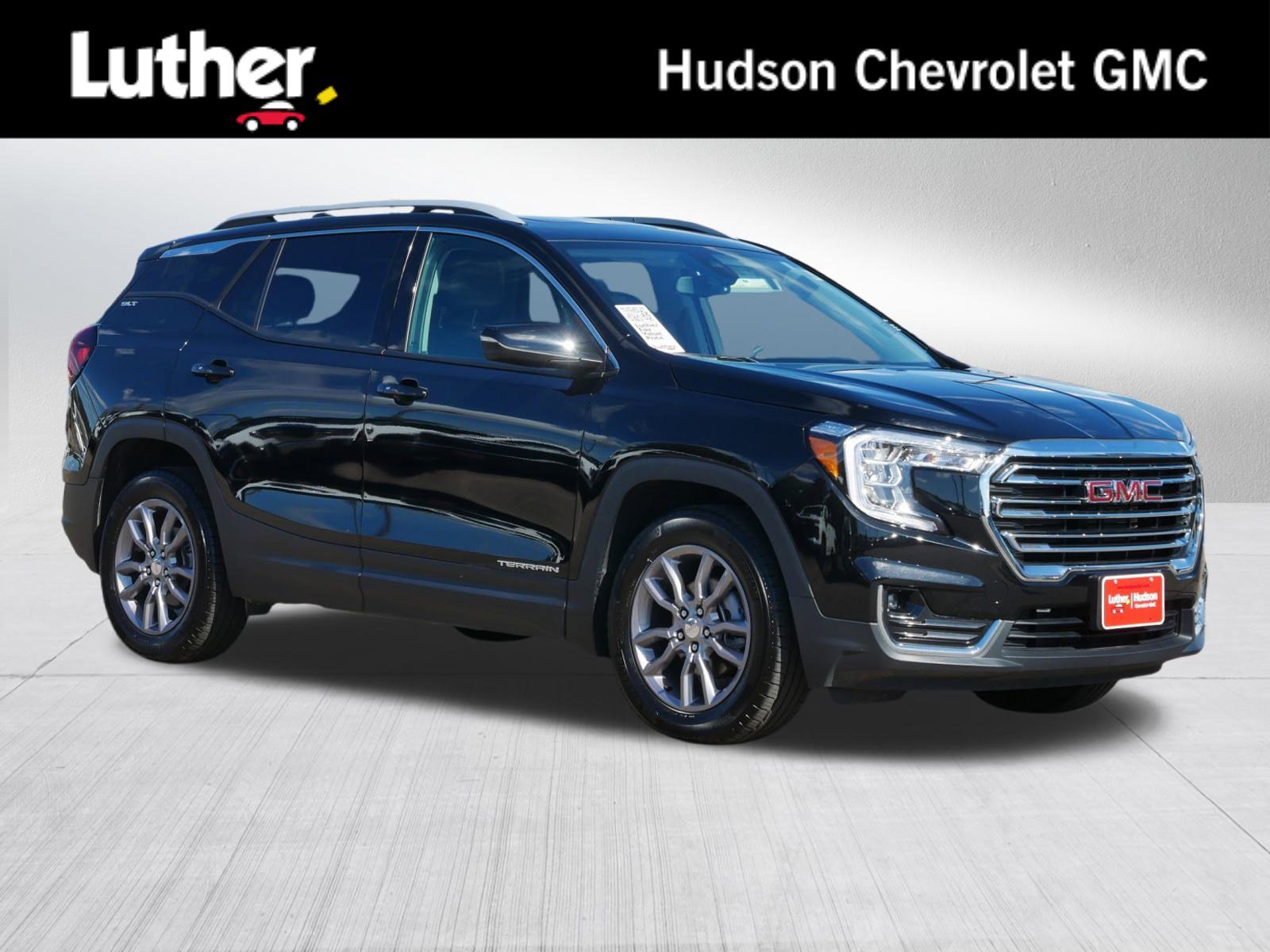 Used 2024 GMC Terrain SLT w/ Infotainment Package II