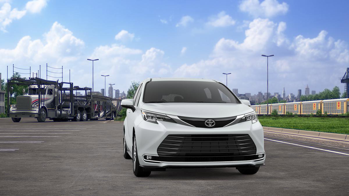New 2026 Toyota Sienna Limited FWD image 16