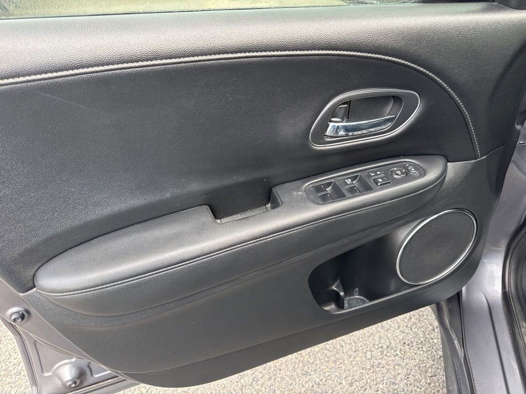 Used 2017 Honda HR-V EX-L image 14