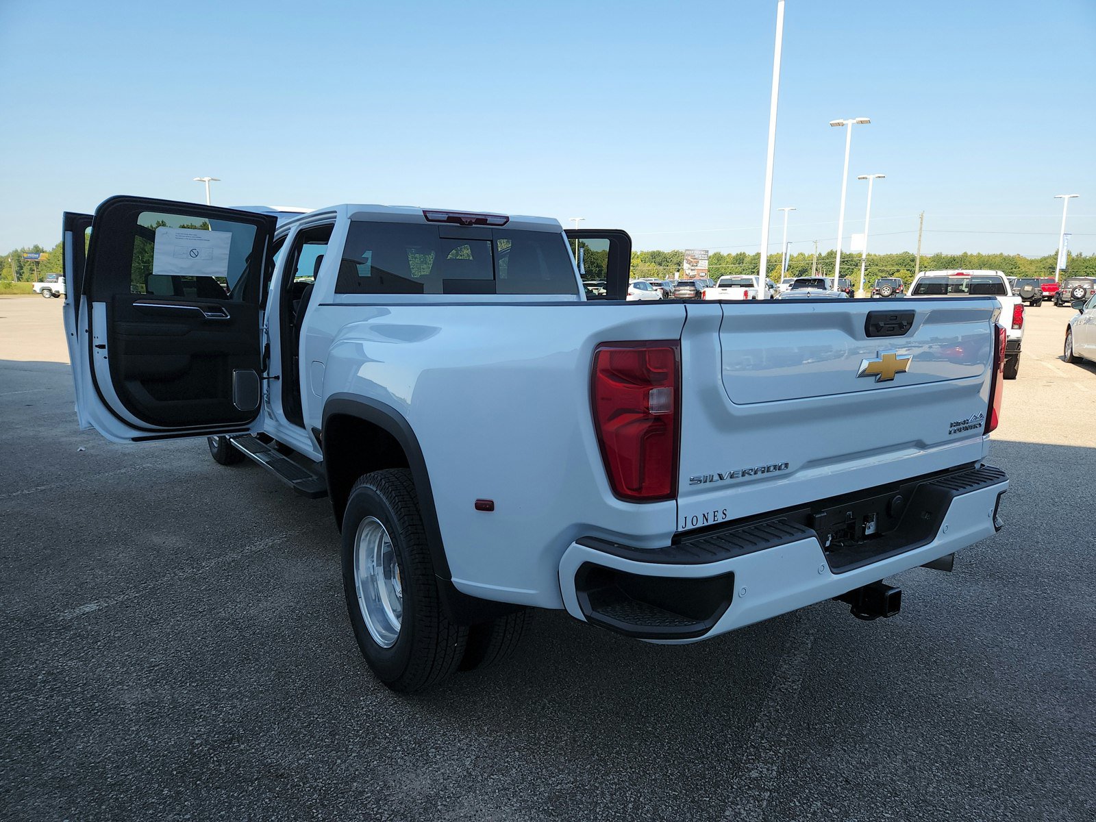 New 2026 Chevrolet Silverado 3500 High Country w/ High Country Premium Package AWD/4WD image 34