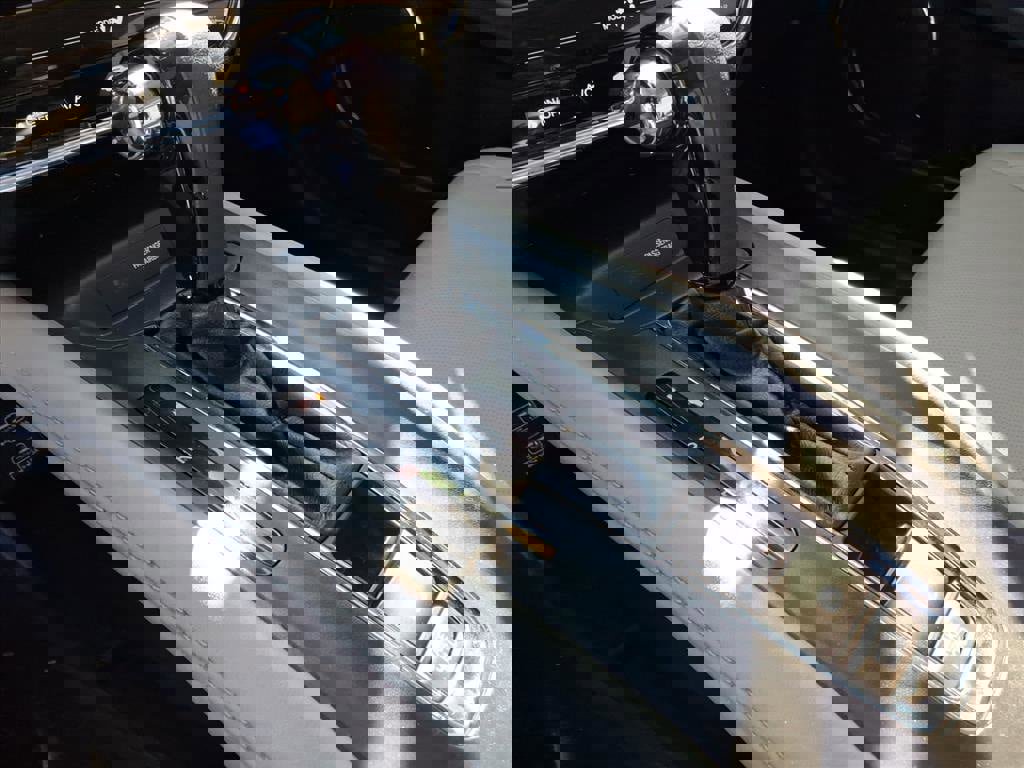 Used 2021 Honda HR-V EX-L image 18