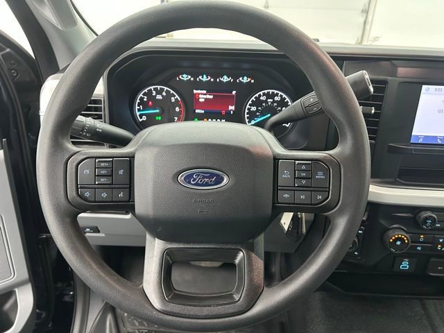 Used 2025 Ford F250 XL w/ XL Chrome Package image 18