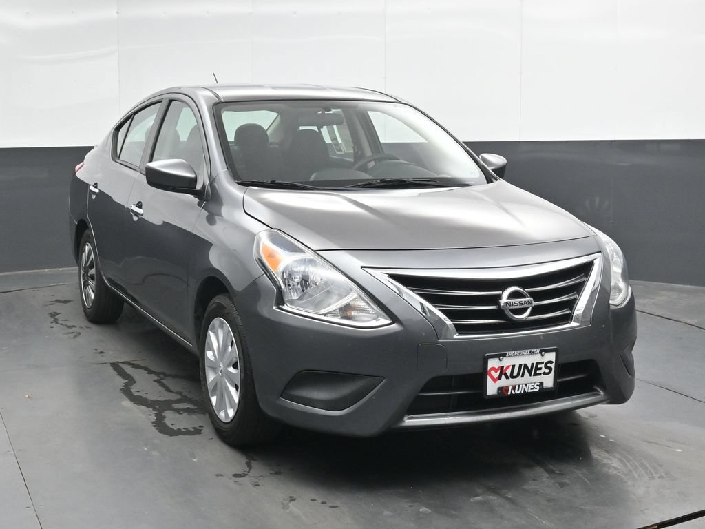 Used 2019 Nissan Versa SV FWD image 6