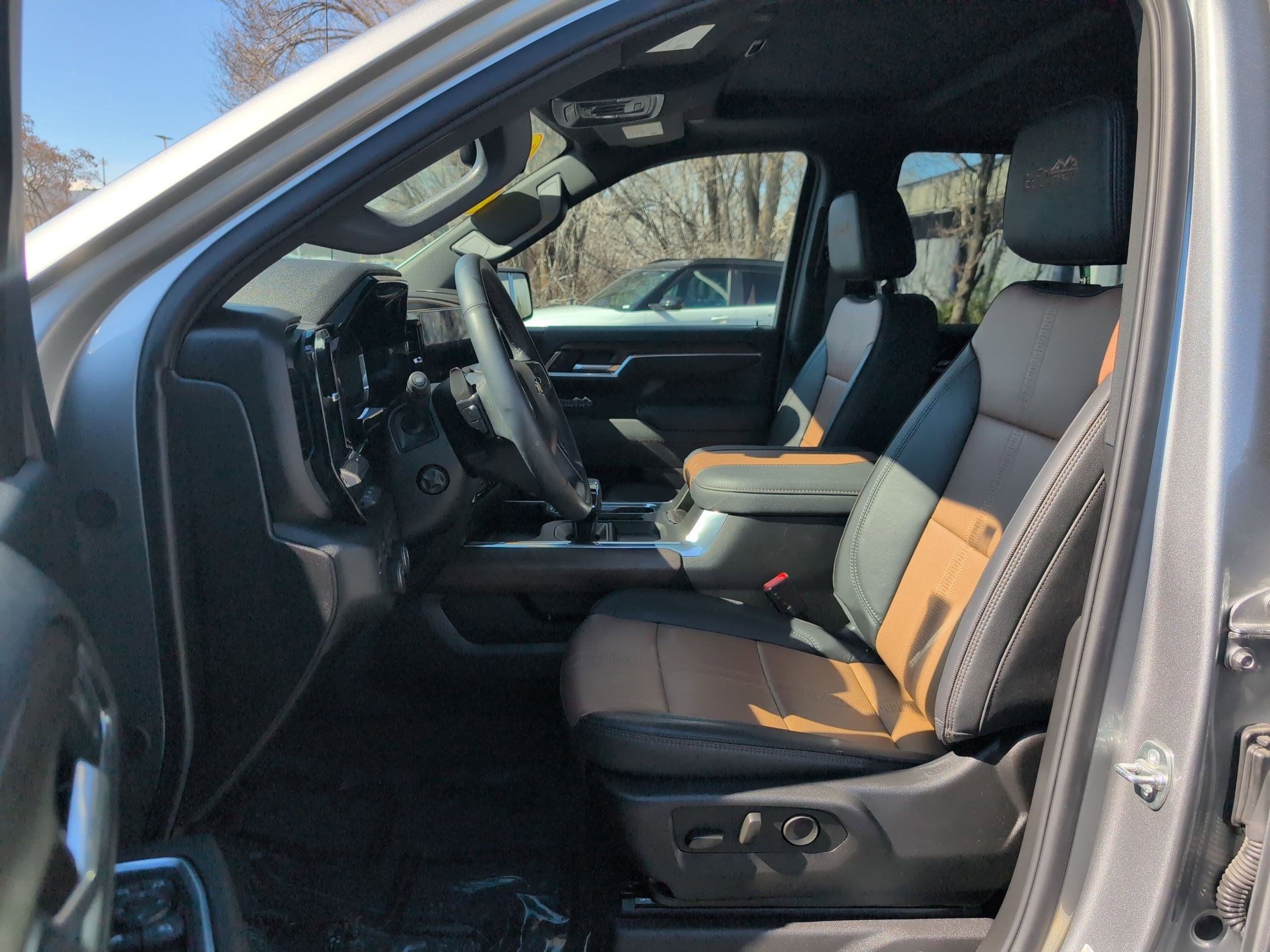 Certified 2025 Chevrolet Silverado 1500 High Country w/ High Country Premium Package image 26