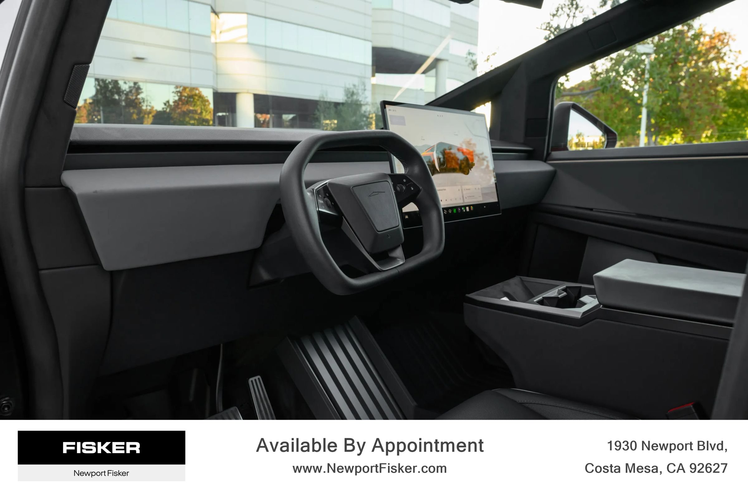 Used 2024 Tesla Cybertruck AWD Crew Cab image 12