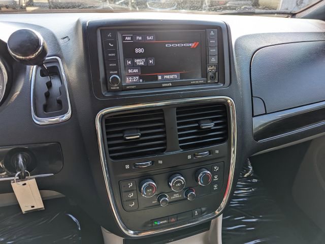 Used 2020 Dodge Grand Caravan SXT FWD image 24