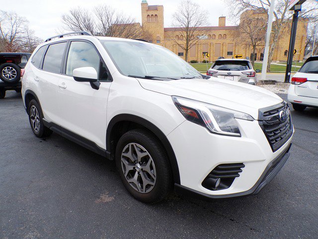 Used 2023 Subaru Forester Premium image 5