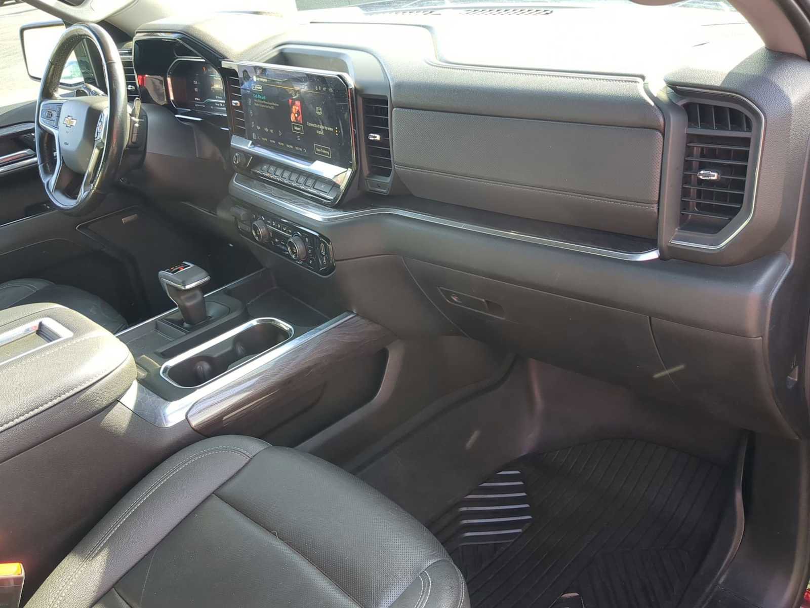 Used 2022 Chevrolet Silverado 1500 LTZ image 30
