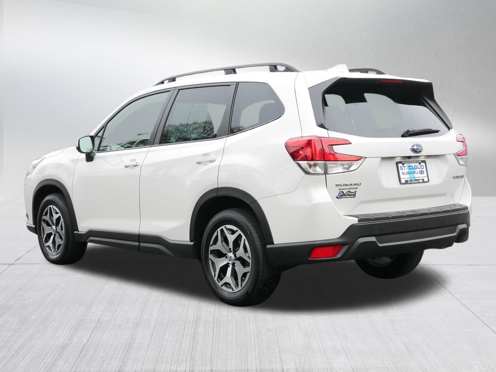 Certified 2023 Subaru Forester Premium image 5