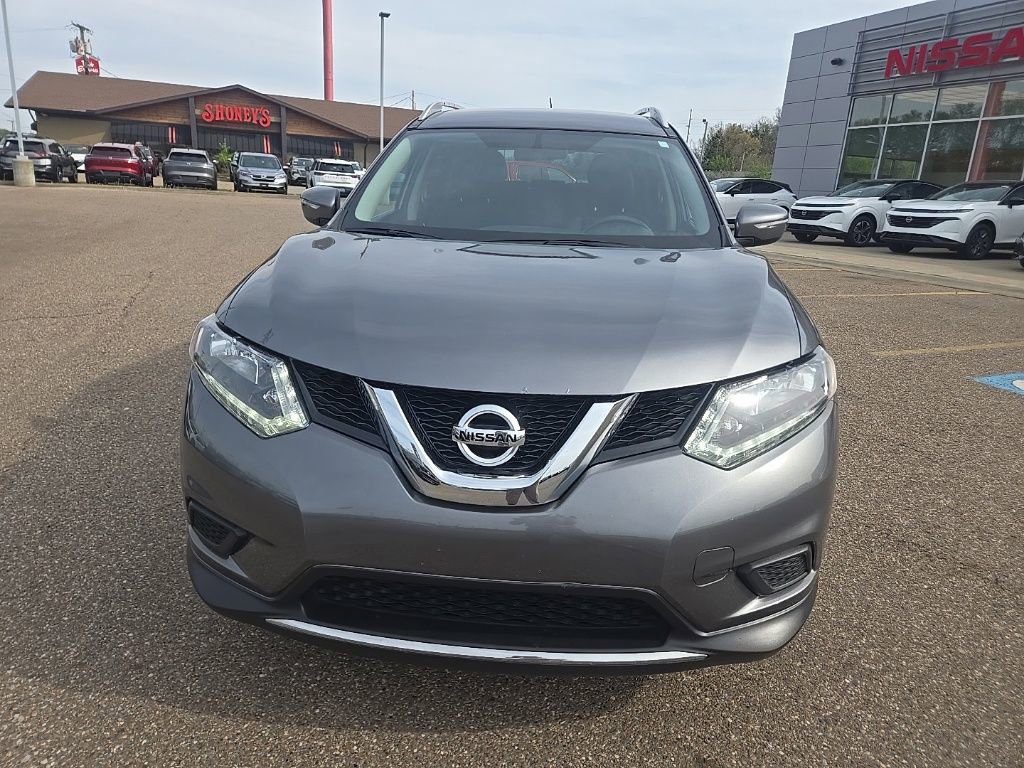 Used 2015 Nissan Rogue SV AWD/4WD image 2