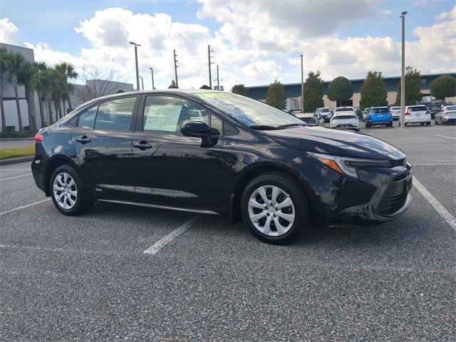 Certified 2024 Toyota Corolla LE image 2